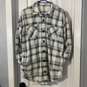 Cute Shacket with Pockets!